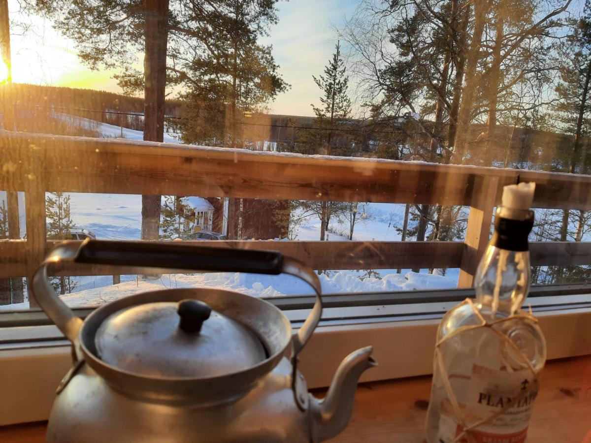 Kalix Riverside Inn, Farm Timbering Eksteriør billede