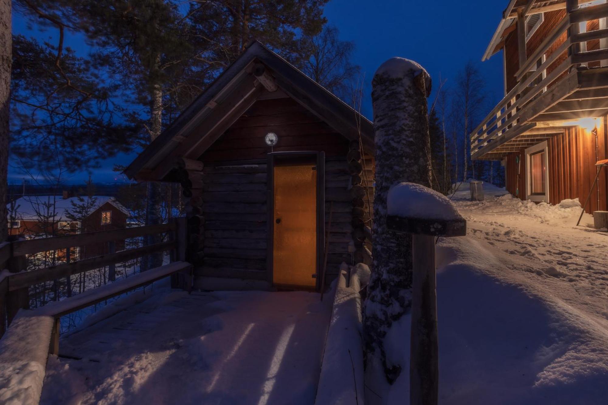 Kalix Riverside Inn, Farm Timbering Eksteriør billede